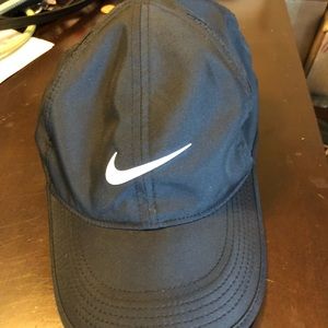 Nike Featherlight Cap